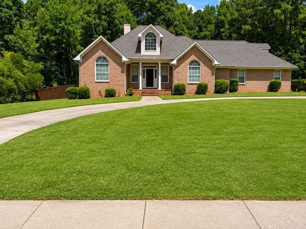 145 Lofty Eagle Lane, Fayetteville, GA 30214