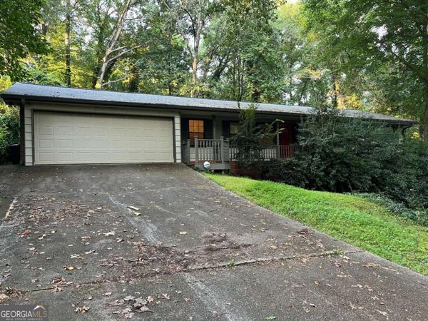1088 Wheatley Drive SW, Lilburn, GA 30047