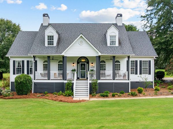 10 Highland Park Drive, Sharpsburg, GA 30277