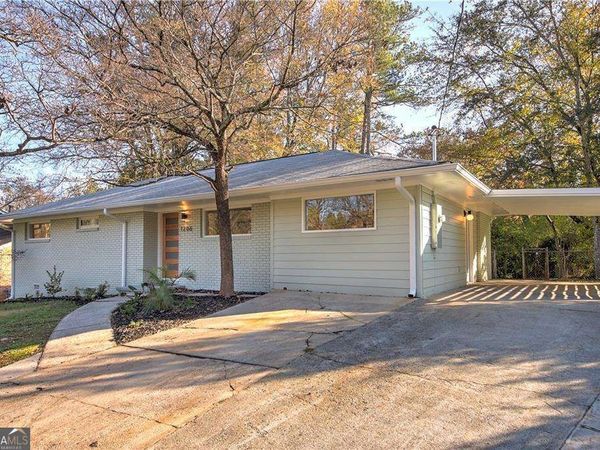1206 Pinehurst Circle SE, Smyrna, GA 30080