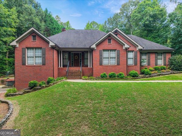 90 Skyview Drive, Social Circle, GA 30025
