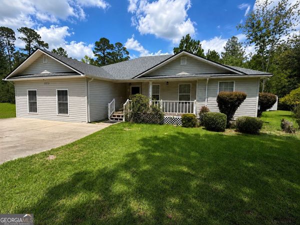 1323 N Grossman Drive, Vidalia, GA 30474