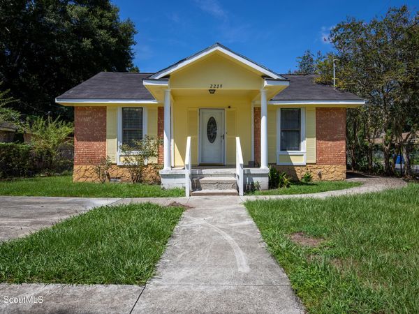 2229 Lee Street , Brunswick, GA 31520