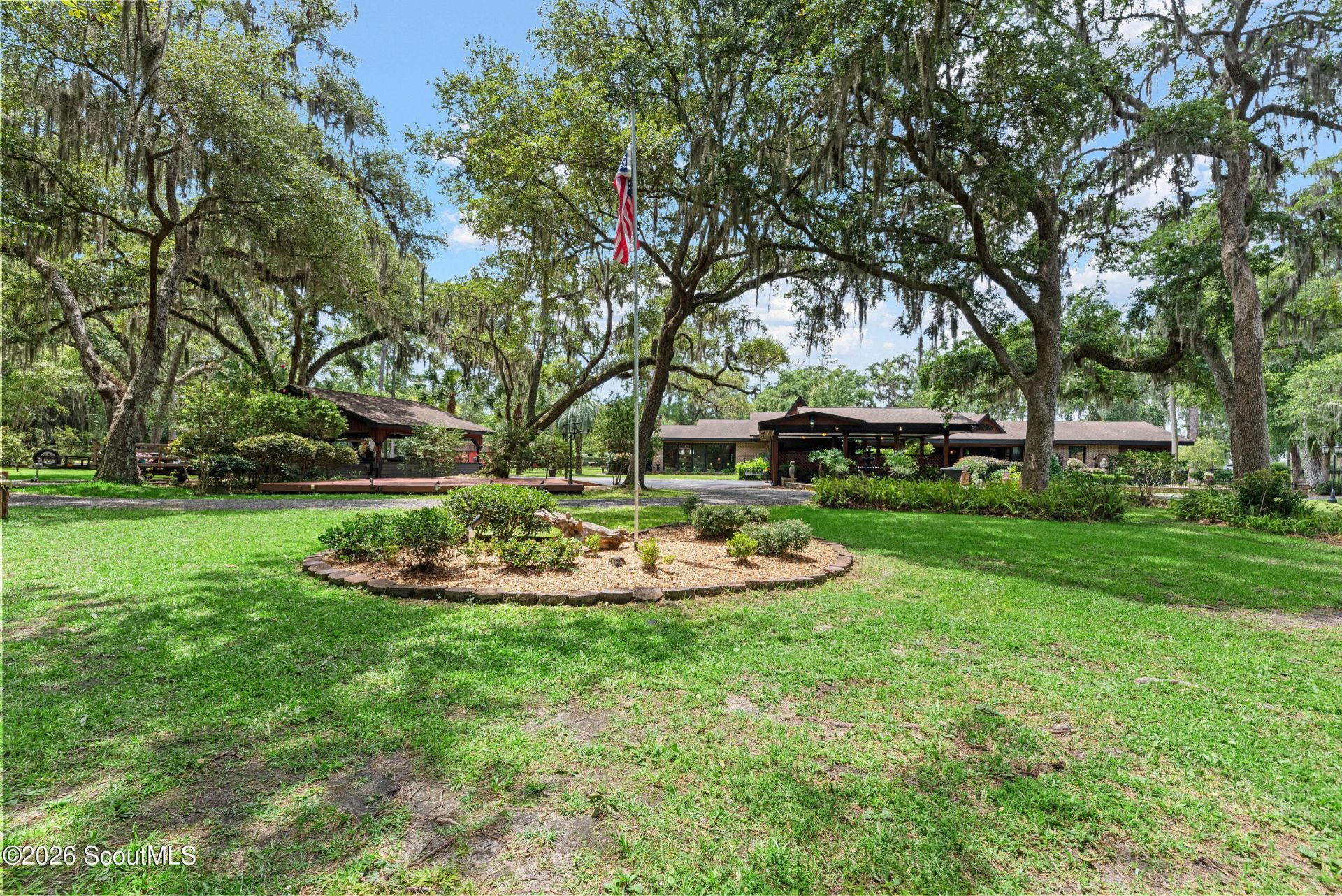 820 S Julia Street  Saint Marys, GA 31558