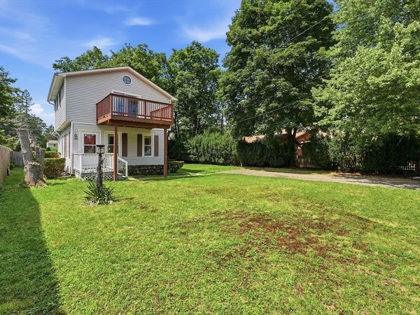 128 Newfield Rd, Springfield, MA 01119
