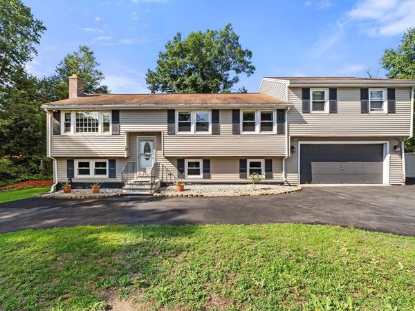 64 Brand Ave, Wilmington, MA 01887