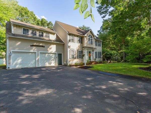 2 Sherwood, Halifax, MA 02338