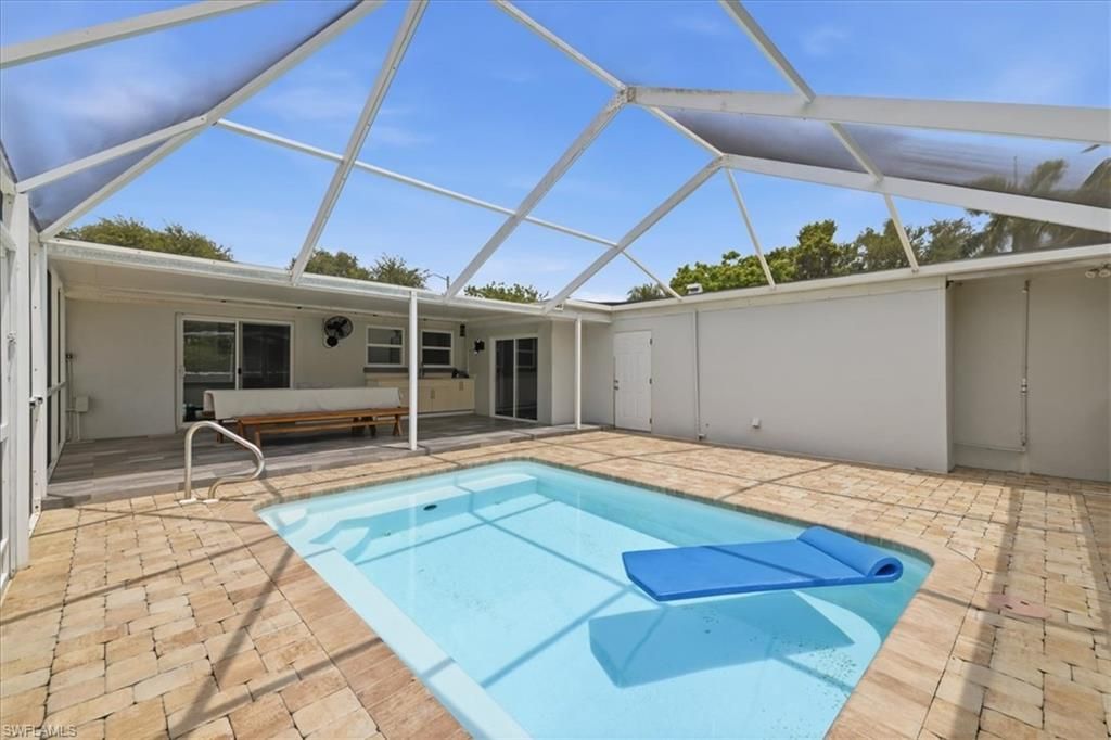 1821 Winkler Ave, Fort Myers, FL 33901 Photo