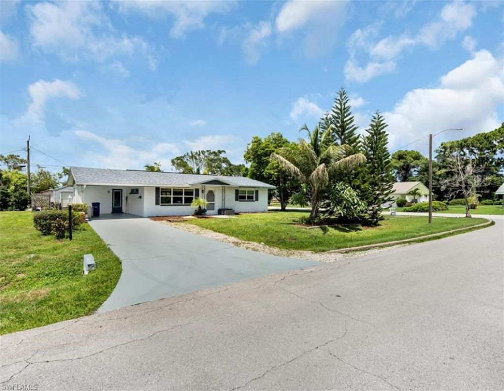 2373 Chandler Ave, Fort Myers, FL 33907 Photo