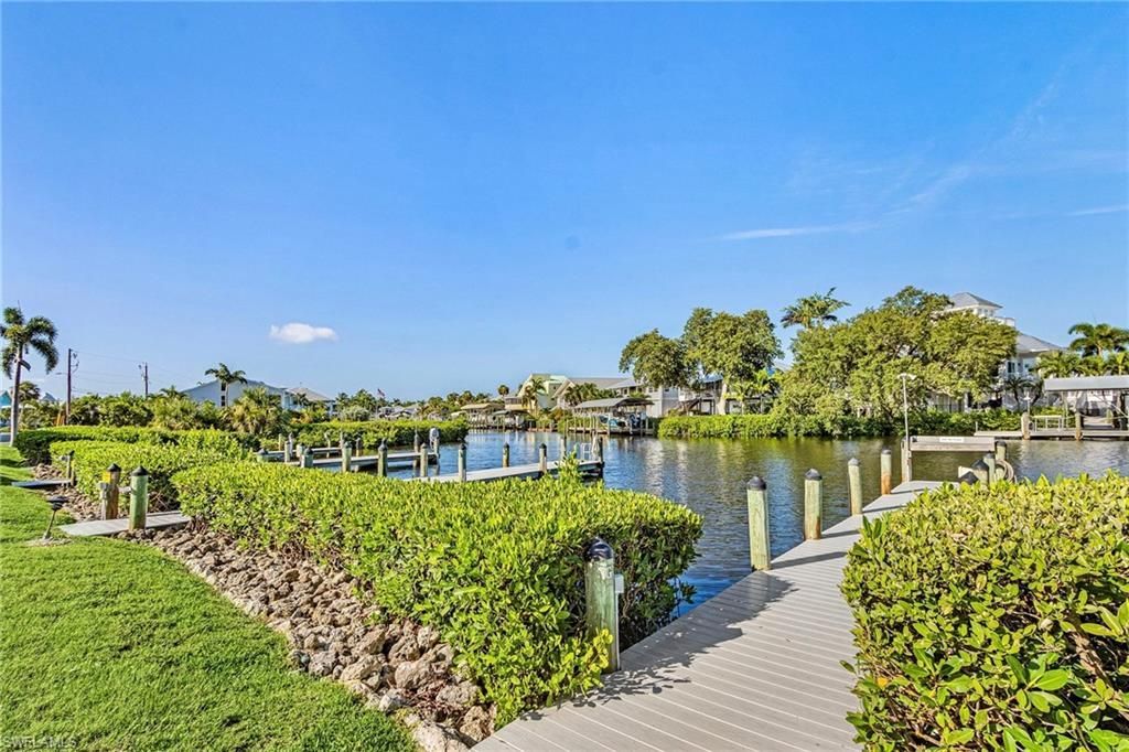 16385 Boyce Dr, Unit 301, Bokeelia, FL 33922 Photo