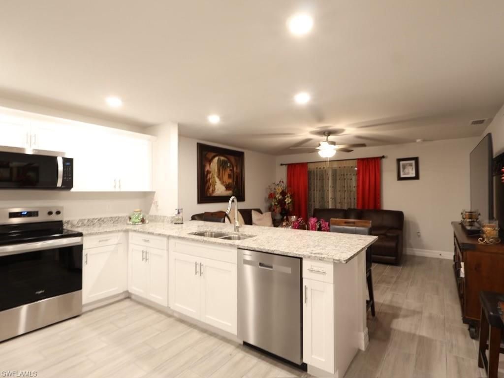 6069 Laurelwood Dr , Fort Myers, FL 33905 Photo