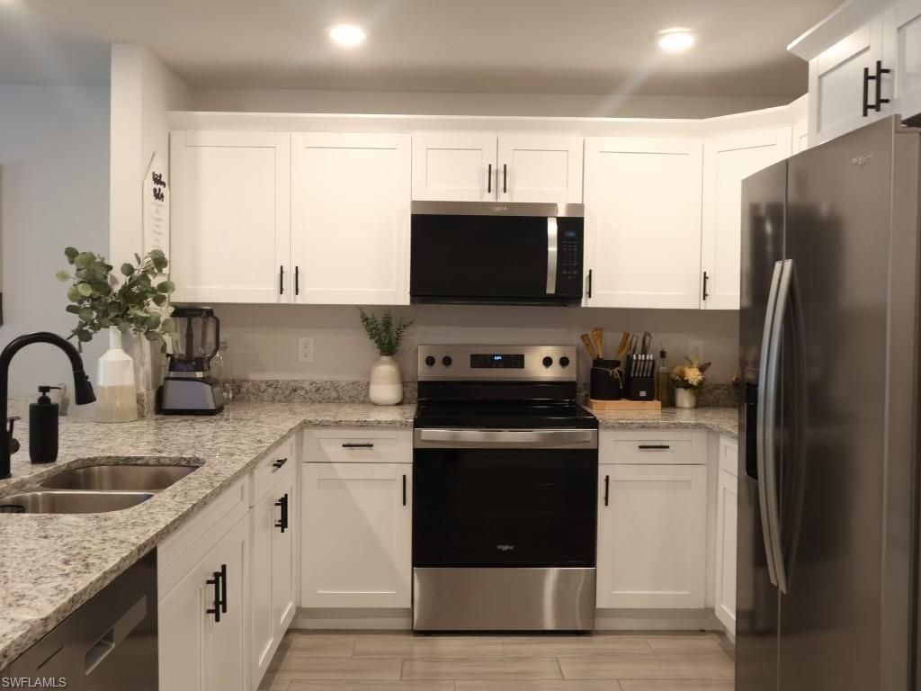 6069 Laurelwood Dr , Fort Myers, FL 33905 Photo