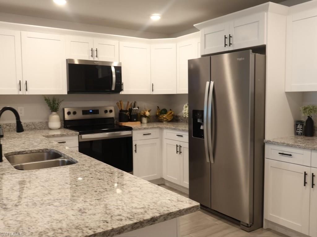 6069 Laurelwood Dr , Fort Myers, FL 33905 Photo