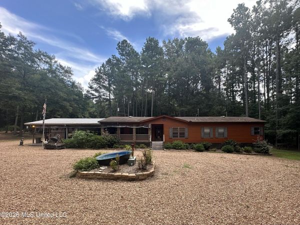 7 Jordan Road, Natchez, MS 39120