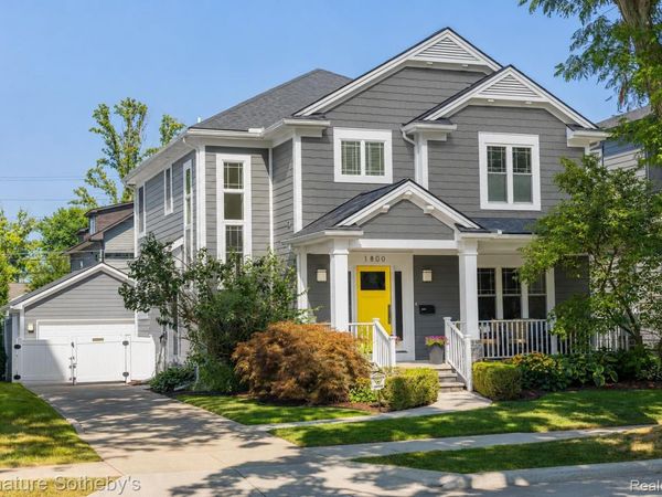 1800 Henrietta Street , Birmingham, Mi 48009