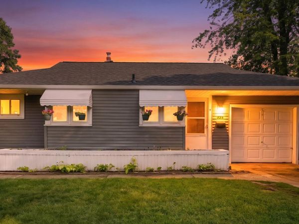 825 Den Hertog Street SW, Wyoming, MI 49509