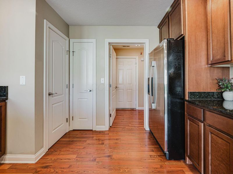 5087 Dinard Way, Unit 104, Columbus, OH 43221 Photo 14