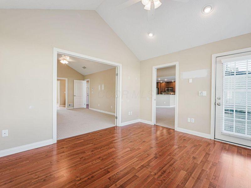 5087 Dinard Way, Unit 104, Columbus, OH 43221 Photo 20