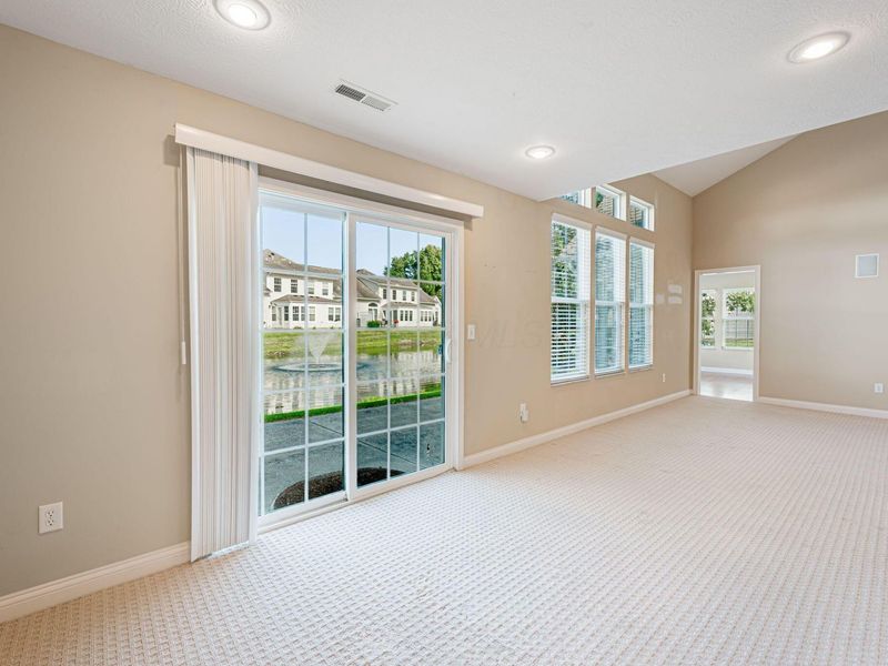 5087 Dinard Way, Unit 104, Columbus, OH 43221 Photo 29