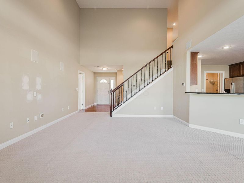 5087 Dinard Way, Unit 104, Columbus, OH 43221 Photo 5
