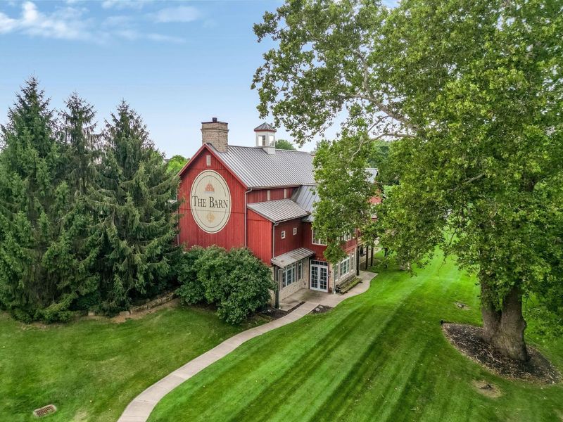 5087 Dinard Way, Unit 104, Columbus, OH 43221 Photo 55