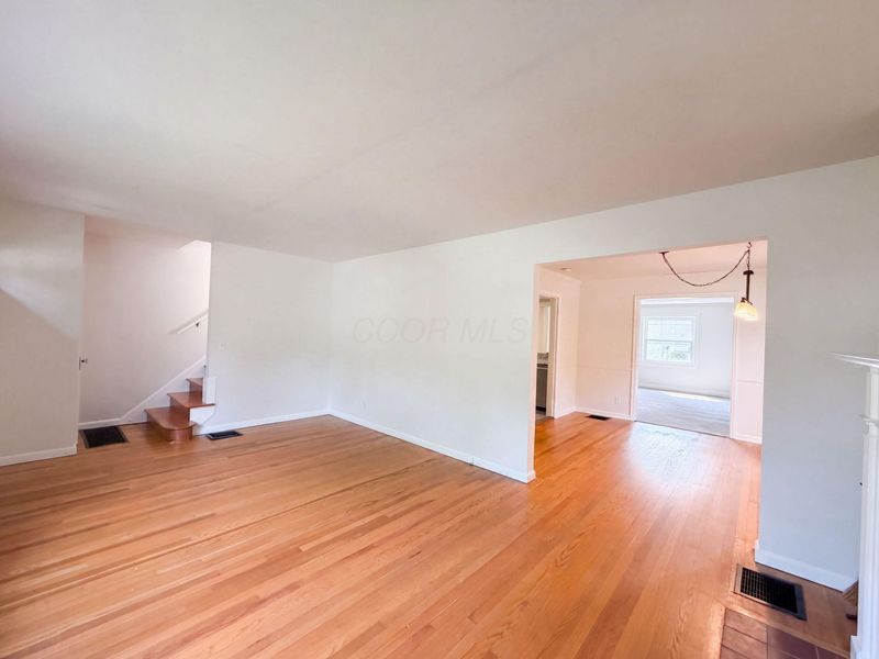 751 Grandon Avenue , Columbus, OH 43209 Photo 6