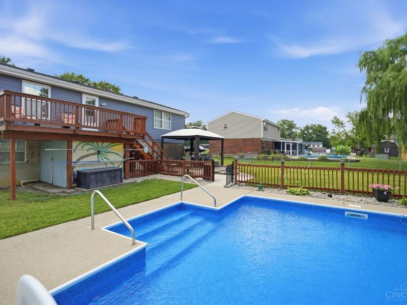 5855 Winchester Drive, Miami Township, OH 45150 Photo 5