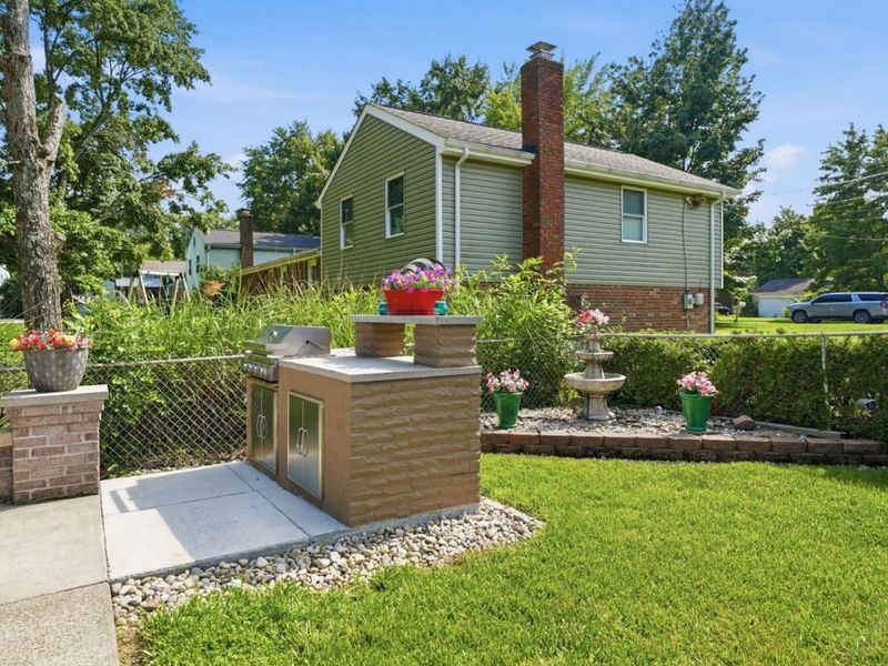 5855 Winchester Drive, Miami Township, OH 45150 Photo 7