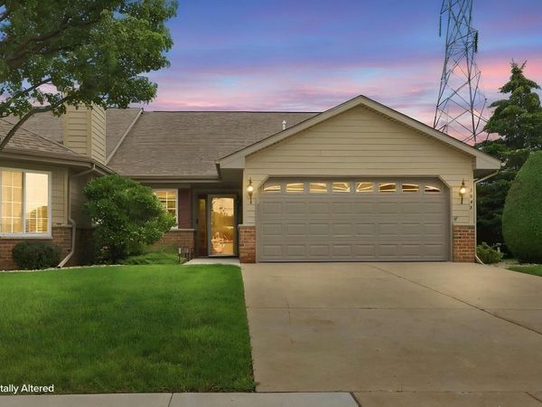 2043 27th AVENUE, Kenosha, WI 53140