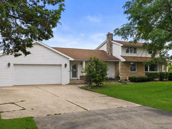 6335 Brever ROAD, Burlington, WI 53105