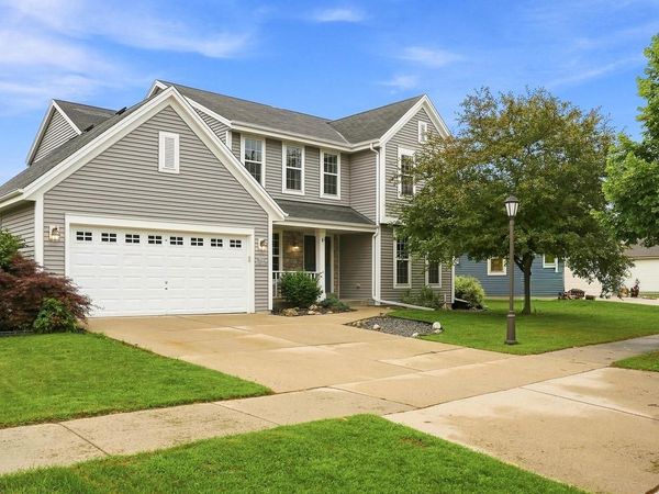 N173W20130 Raymond ROAD, Jackson, WI 53037