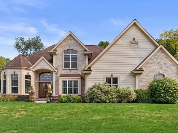 S67W20039 Benjamin COURT, Muskego, WI 53150