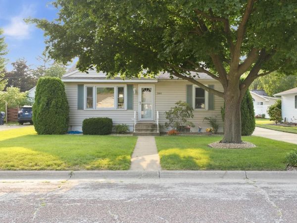 3160 26th STREET S, La Crosse, WI 54601