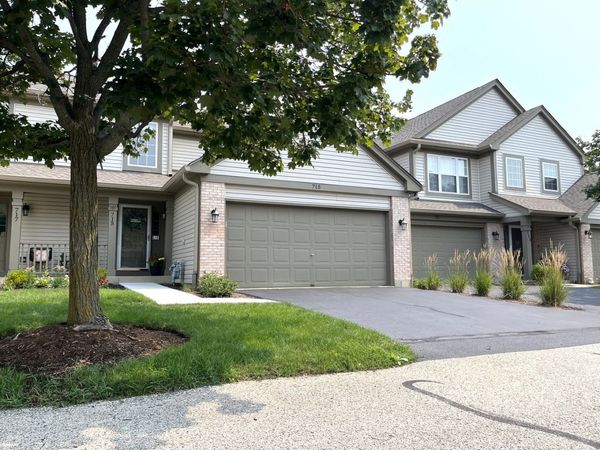 715 SYCAMORE Court , Lindenhurst, IL 60046