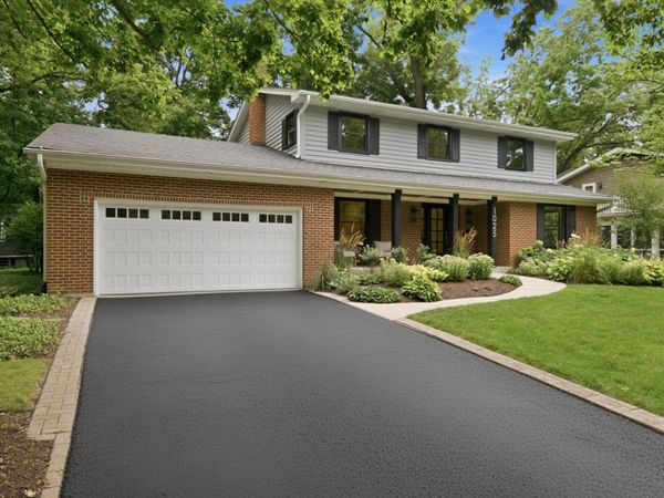 1025 Elizabeth Avenue , Naperville, IL 60540
