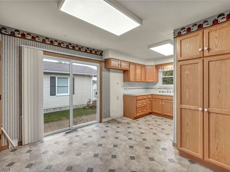 261 Fairmount Avenue, Barberton, OH 44203 Photo 5