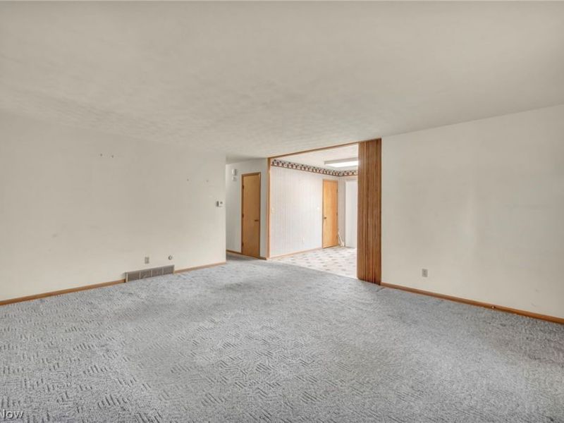 261 Fairmount Avenue, Barberton, OH 44203 Photo 9