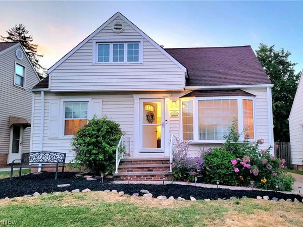 11807 Hastings Road , Garfield Heights, OH 44125