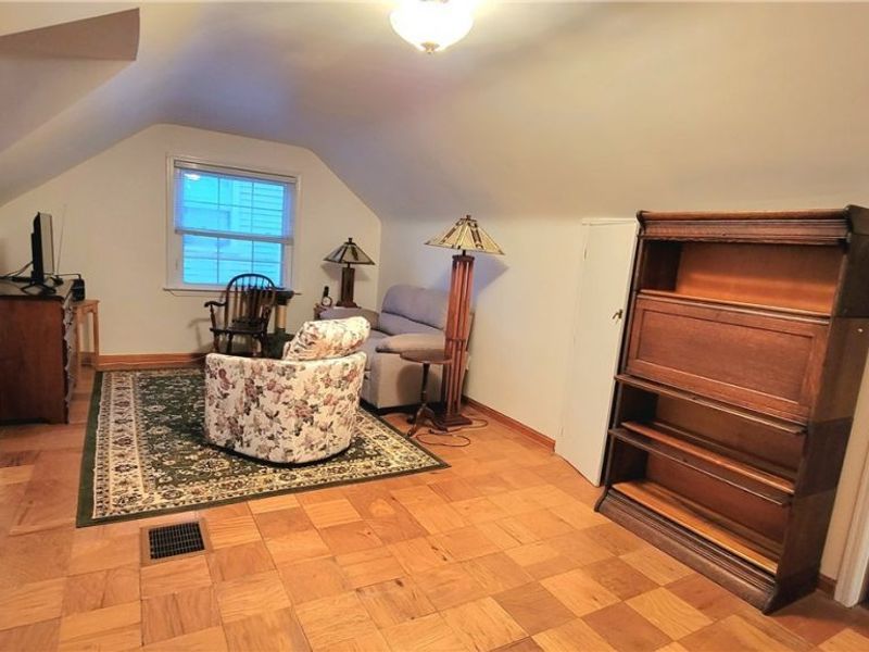 11807 Hastings Road, Garfield Heights, OH 44125 Photo 14