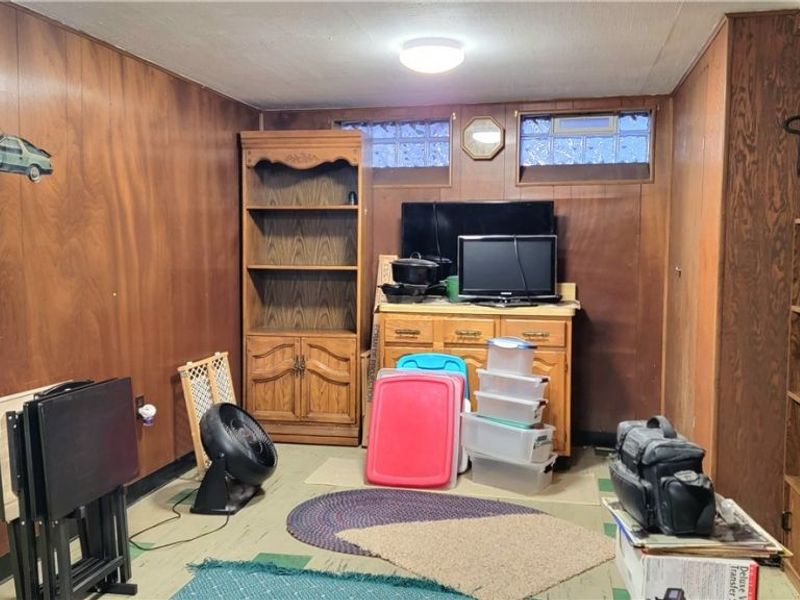 11807 Hastings Road, Garfield Heights, OH 44125 Photo 16