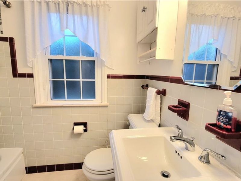 11807 Hastings Road, Garfield Heights, OH 44125 Photo 6