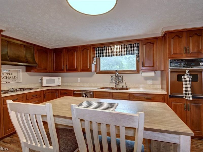 5201 Richville Drive SW, Navarre, OH 44662 Photo 11