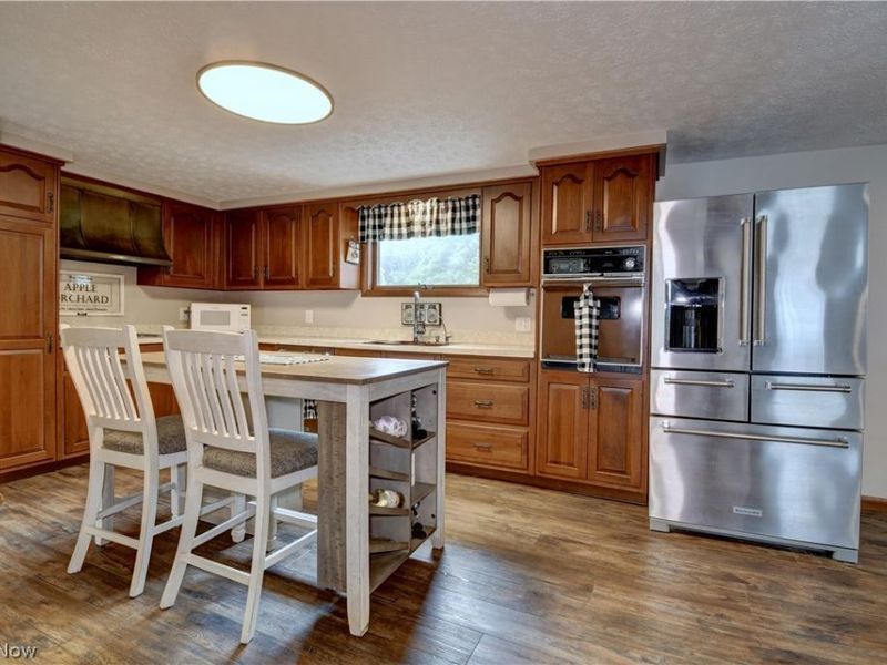 5201 Richville Drive SW, Navarre, OH 44662 Photo 9