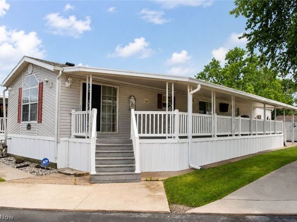 1763 NE Catawba Road , Unit 206, Port Clinton, OH 43452