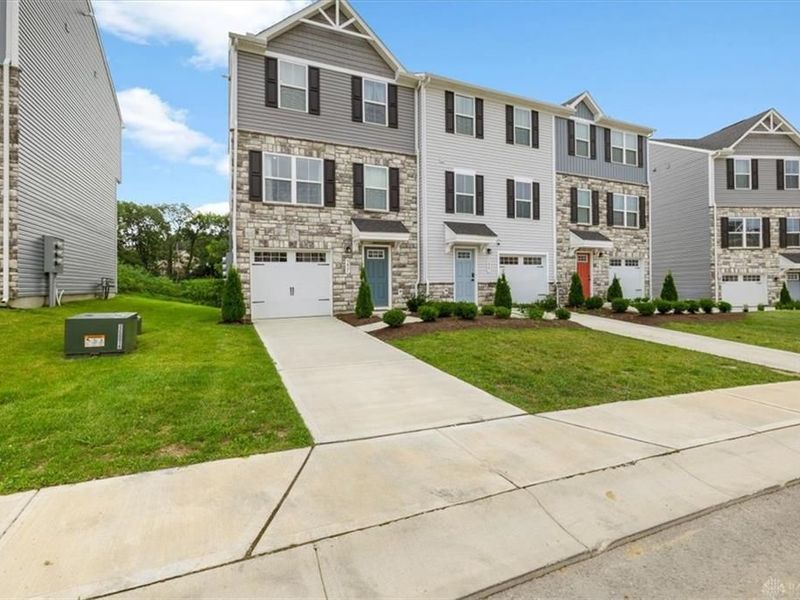 3421 Conifer Circle, Huber Heights, OH 45424 Photo 3