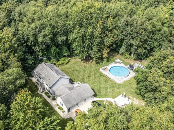 5856 Windingwood Drive, Kalamazoo, MI 49009