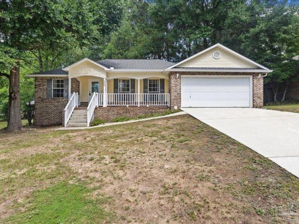 1060 Cobblestone Dr, Pensacola, FL 32514