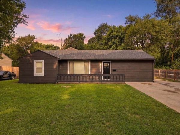 10518 Palmer Avenue, Kansas City, MO 64134