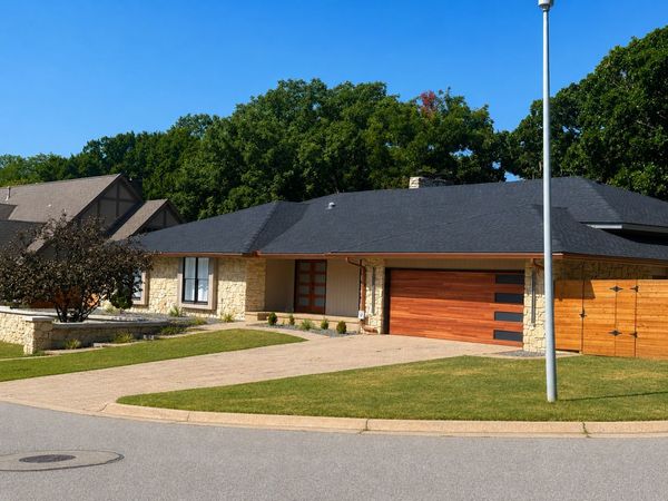 7310 S College Place , Tulsa, OK 74136