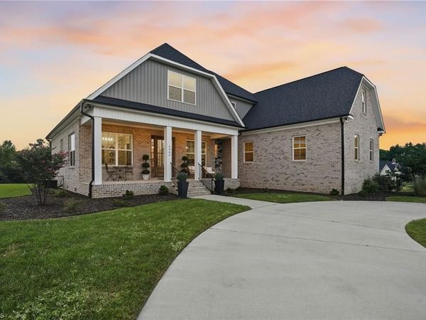 4306 Griffins Gate Lane , Greensboro, NC 27407